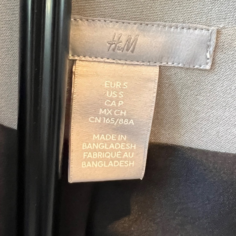 H&M Single Breasted Tan Blazer Size Small LIKE NEW - Picture 2 of 7